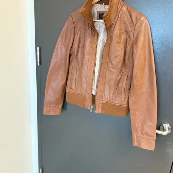 Black Rivet S EUC barely worn Women's Tan Leather Jacket high collar fall trend - Picture 3 of 15